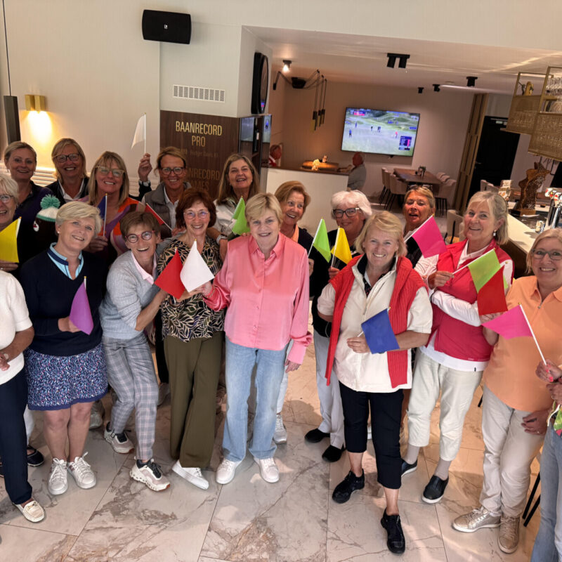 Hasselt 3 groepsfoto vlaggetjes